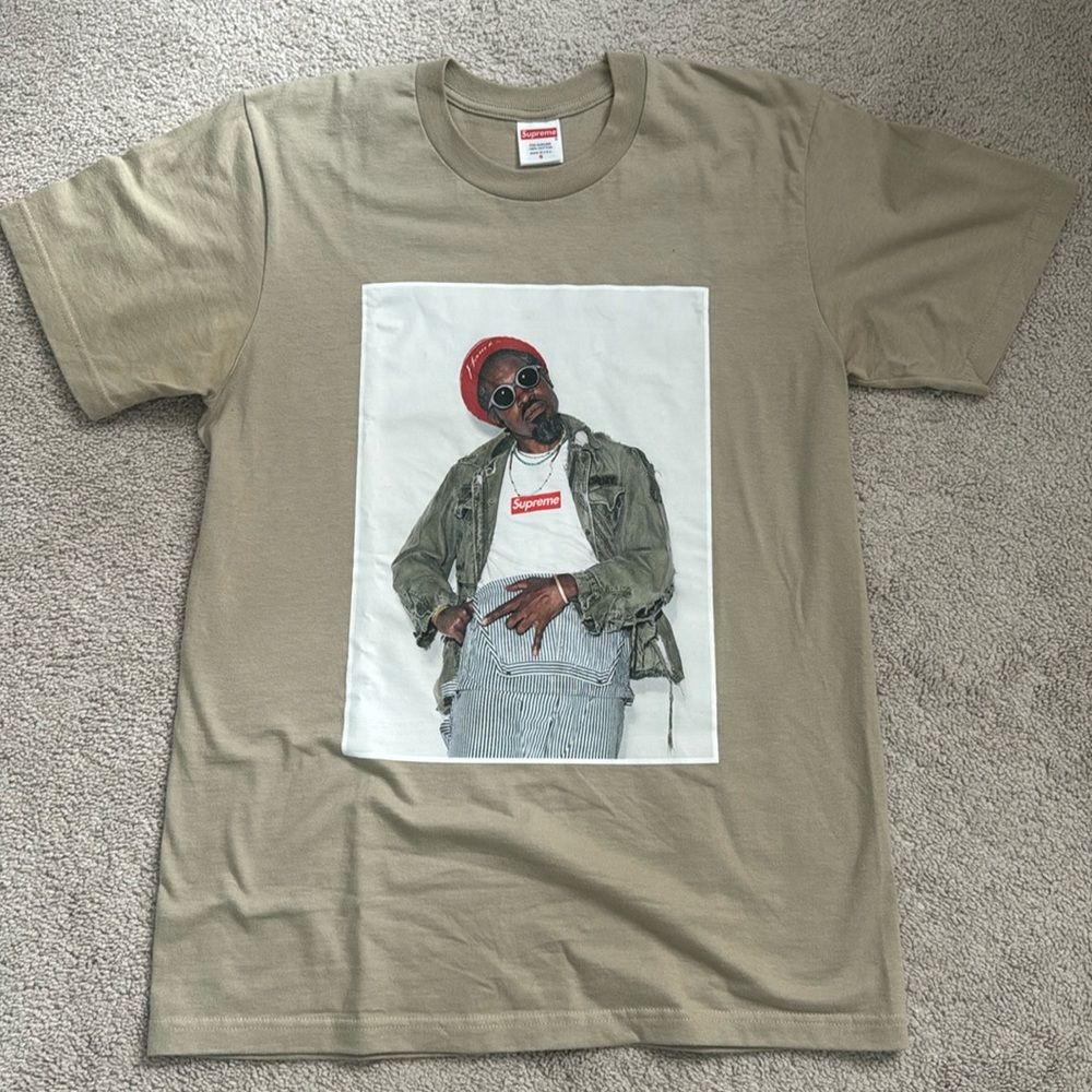 Supreme T-shirt